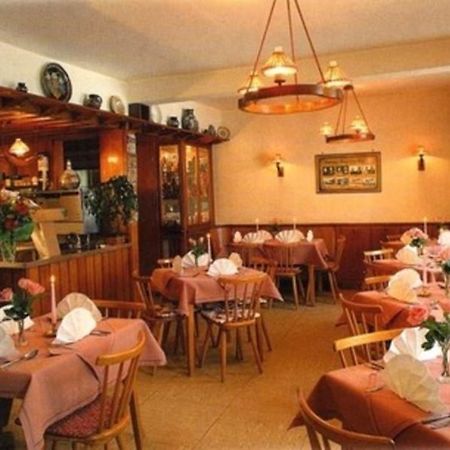 Bayerischer Hof Amorbach Buitenkant foto