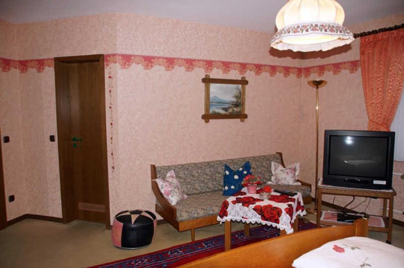 Bayerischer Hof Amorbach Buitenkant foto